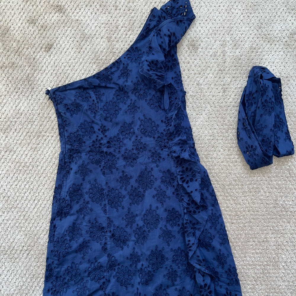 Lovers and Friends Siena Dress in deep navy - Picture 3 of 3